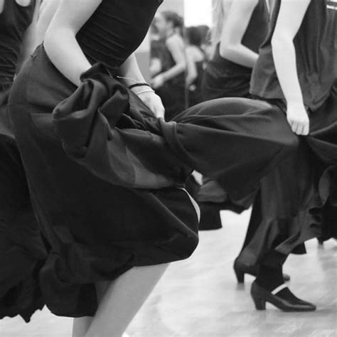 clases sevillanas barcelona|Sevillanas Adultos – Esther Bosch